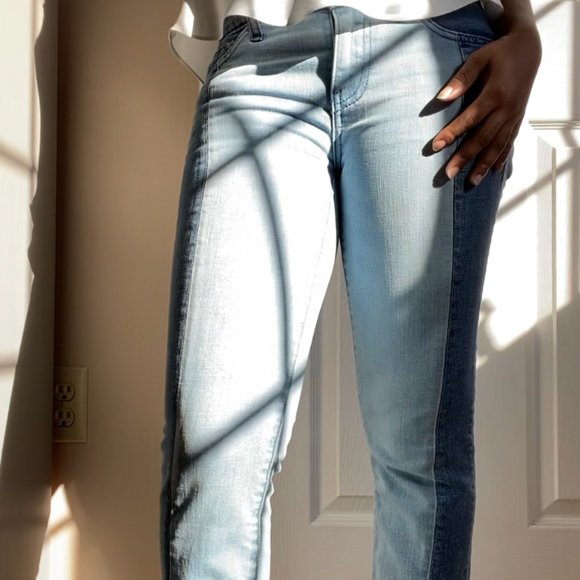 GAP Two-toned Distressed Jeans - Picture 10 of 15